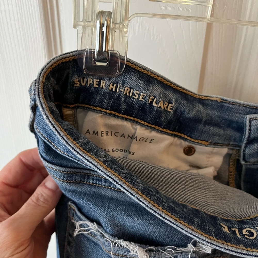 American Eagle super high rise flare 8 short - Picture 4 of 6